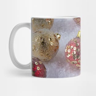 Red and Gold Christmas baubles Mug